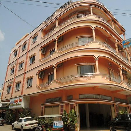 באטאמבנג Shang Hai Guesthouse מראה חיצוני תמונה
