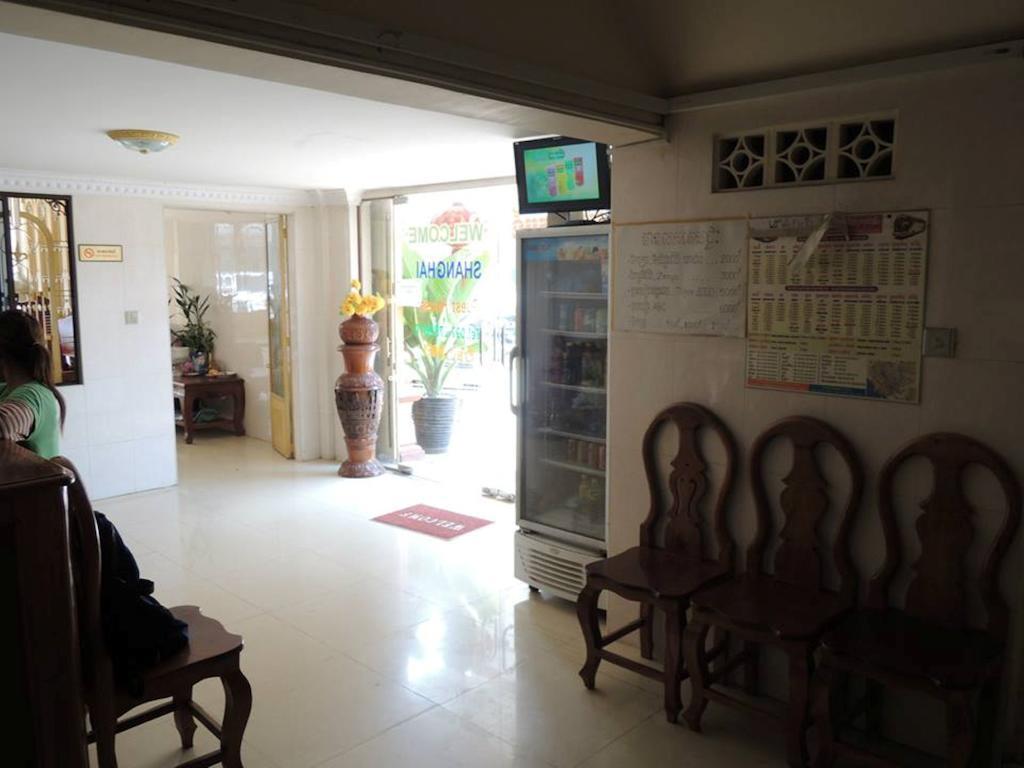 באטאמבנג Shang Hai Guesthouse מראה חיצוני תמונה