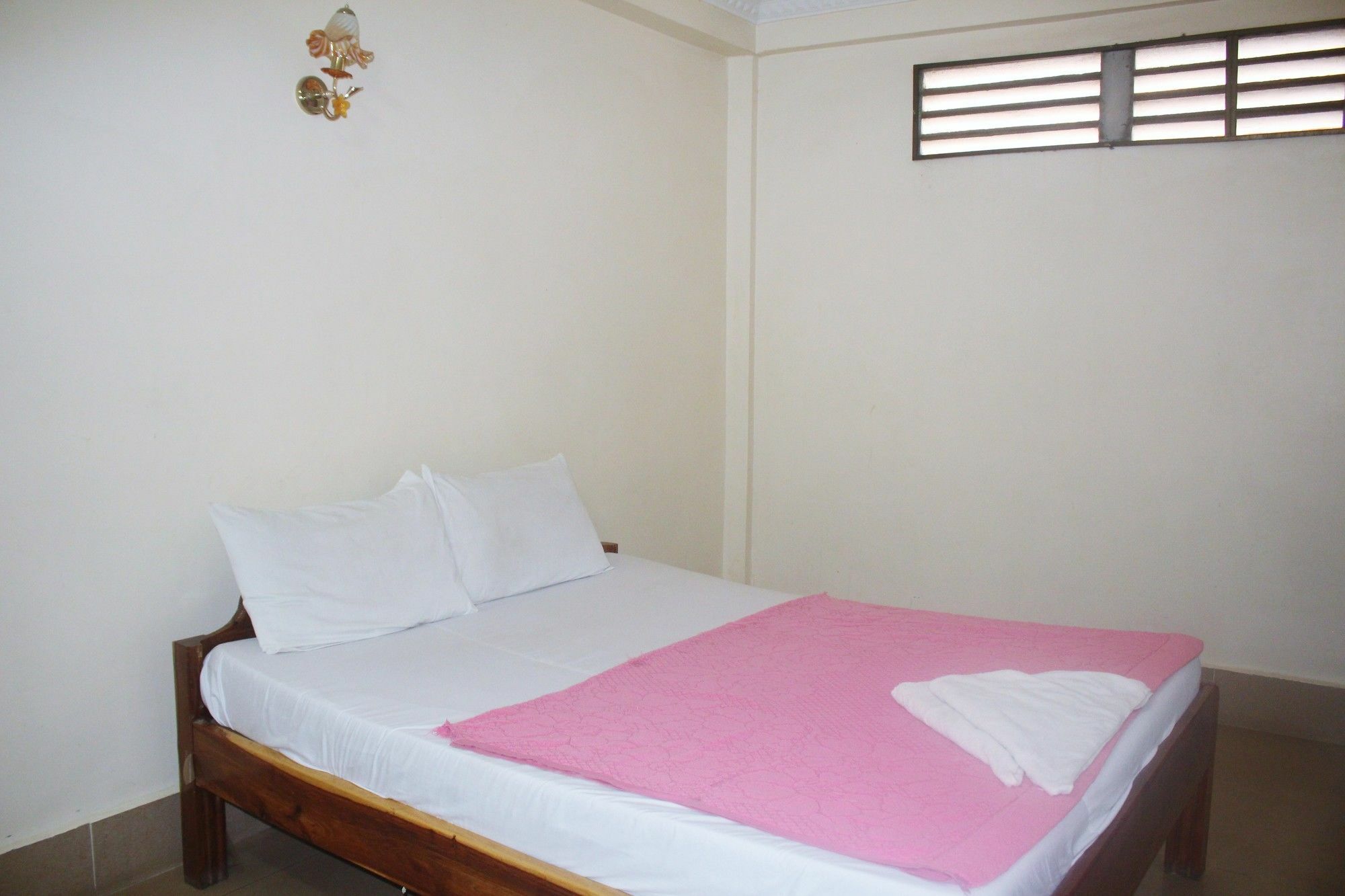 באטאמבנג Shang Hai Guesthouse מראה חיצוני תמונה