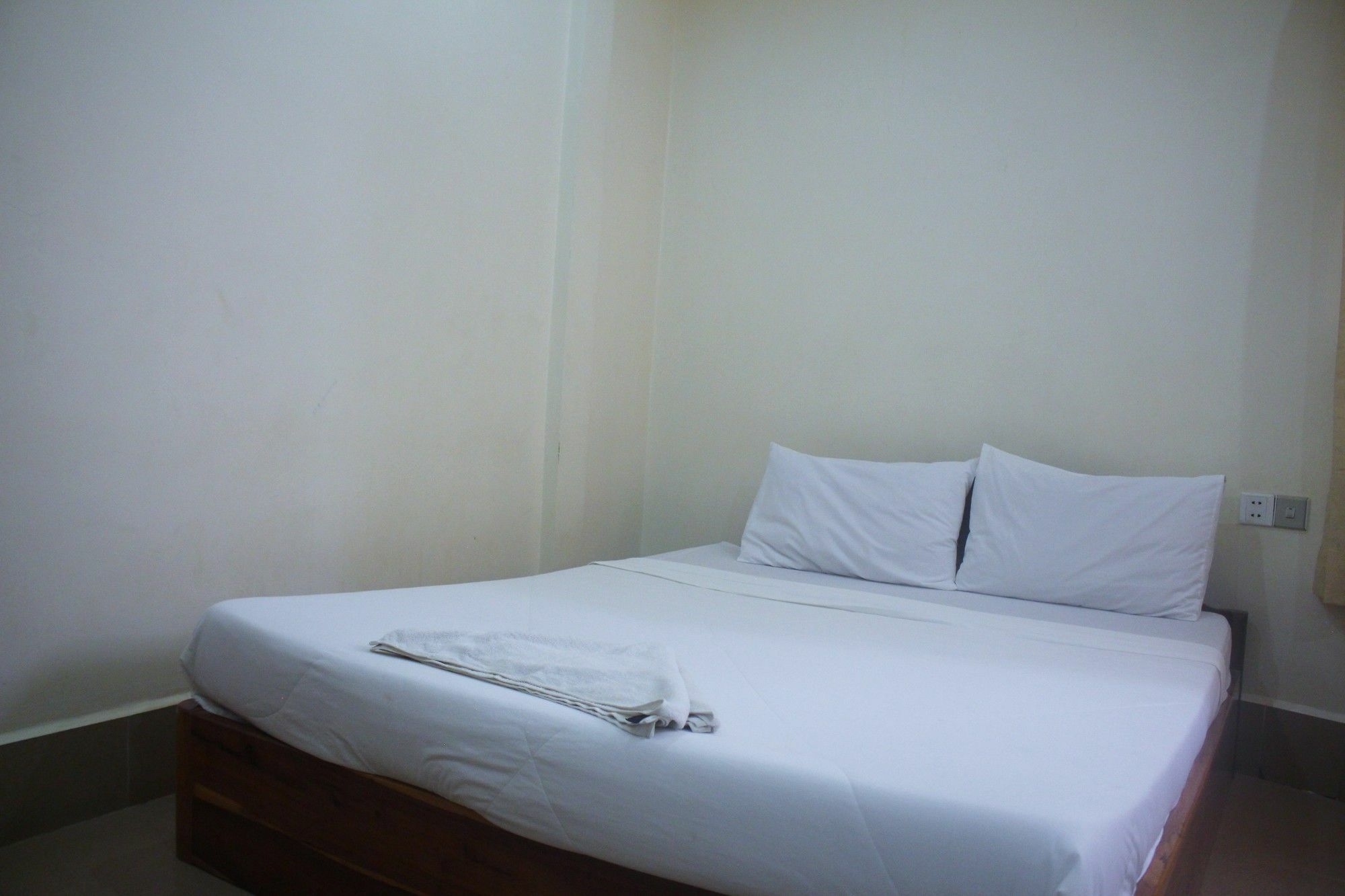 באטאמבנג Shang Hai Guesthouse מראה חיצוני תמונה