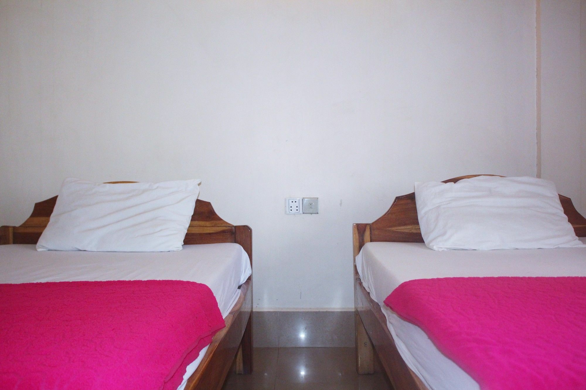 באטאמבנג Shang Hai Guesthouse מראה חיצוני תמונה