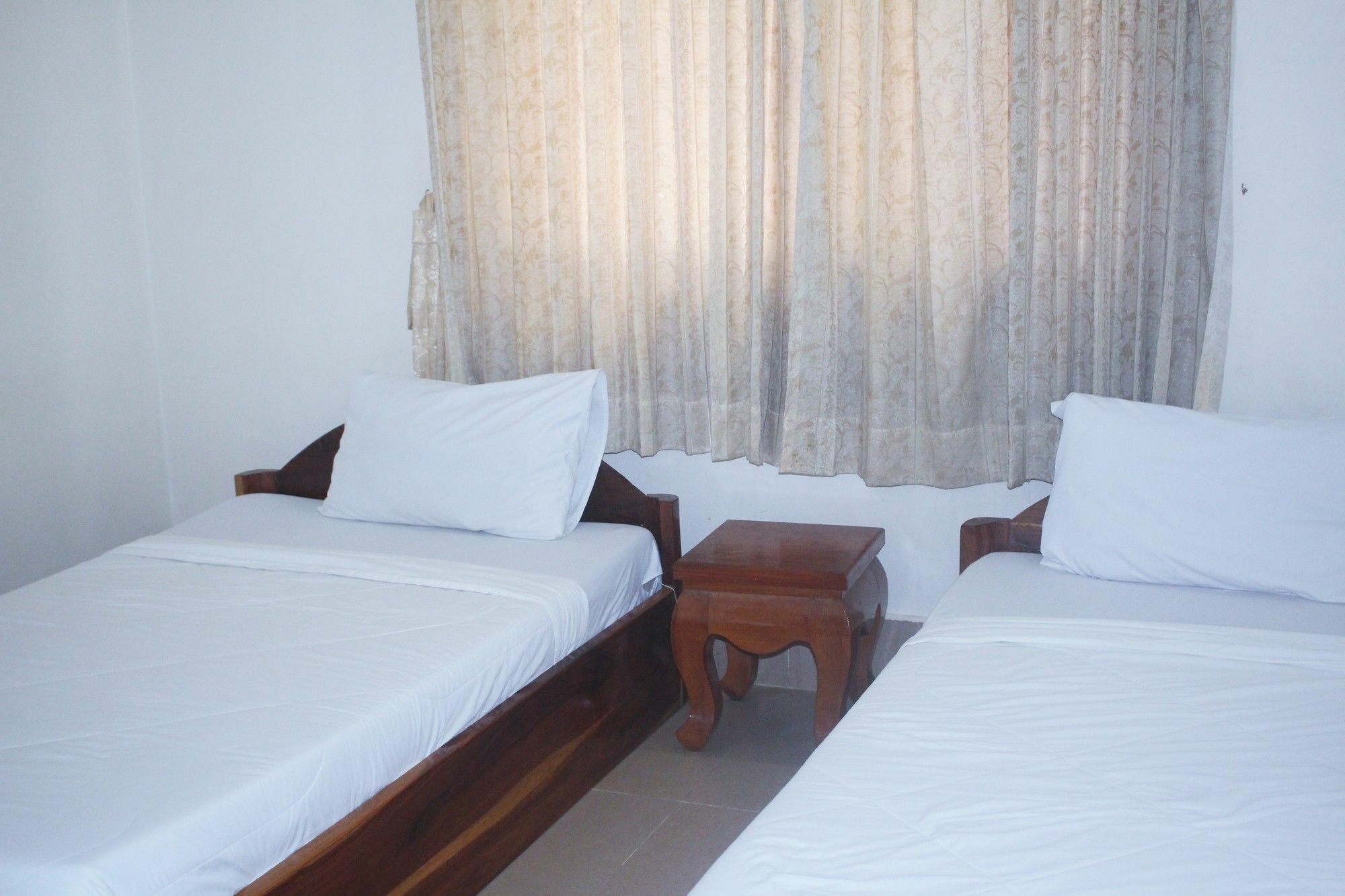 באטאמבנג Shang Hai Guesthouse מראה חיצוני תמונה