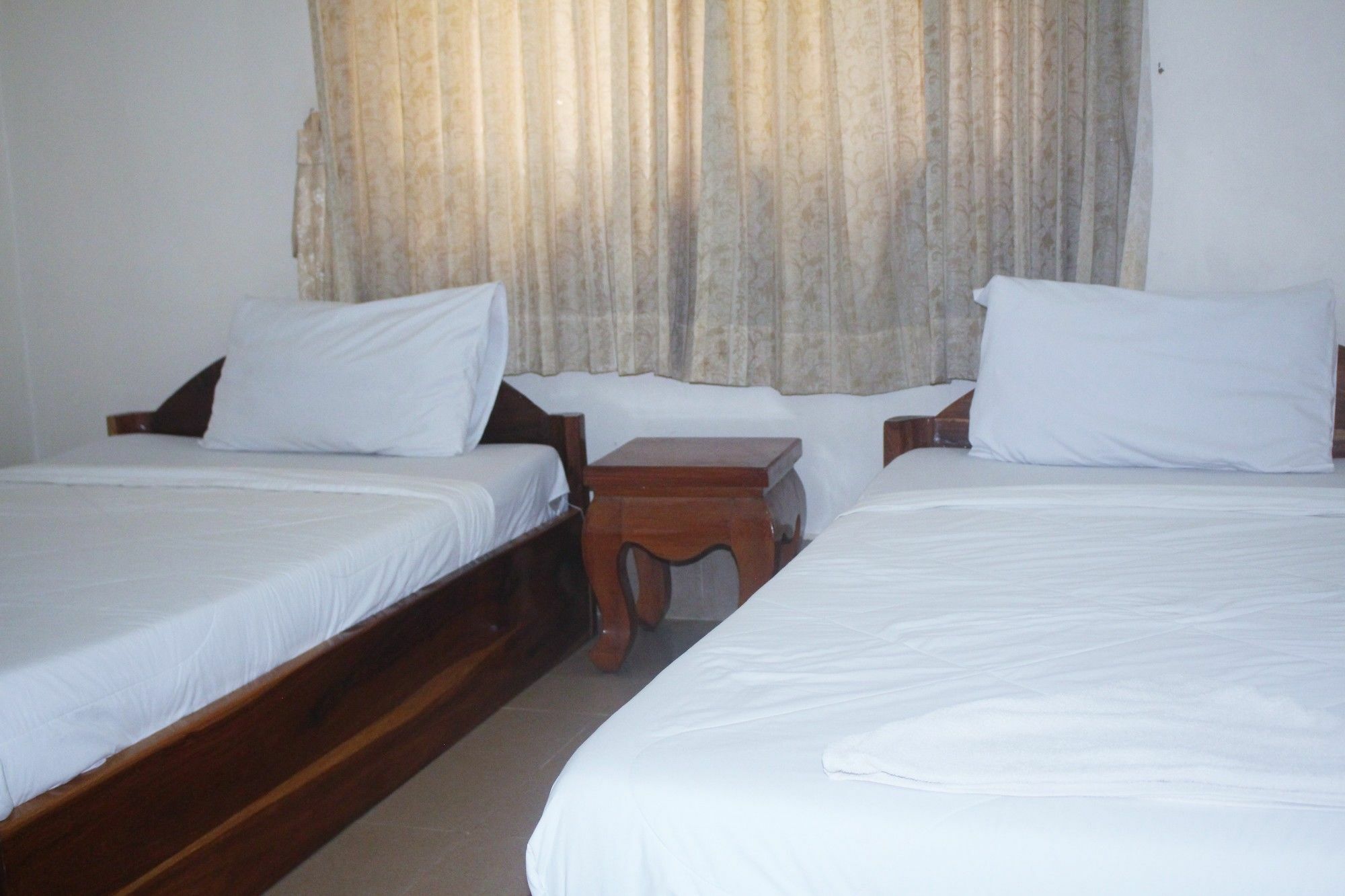 באטאמבנג Shang Hai Guesthouse מראה חיצוני תמונה