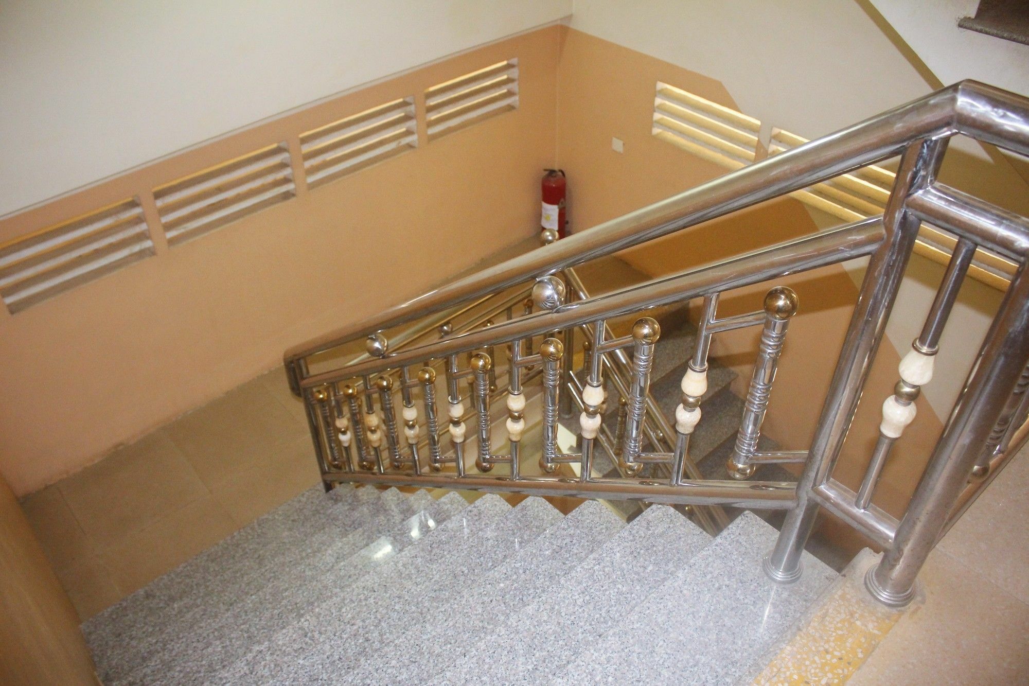 באטאמבנג Shang Hai Guesthouse מראה חיצוני תמונה