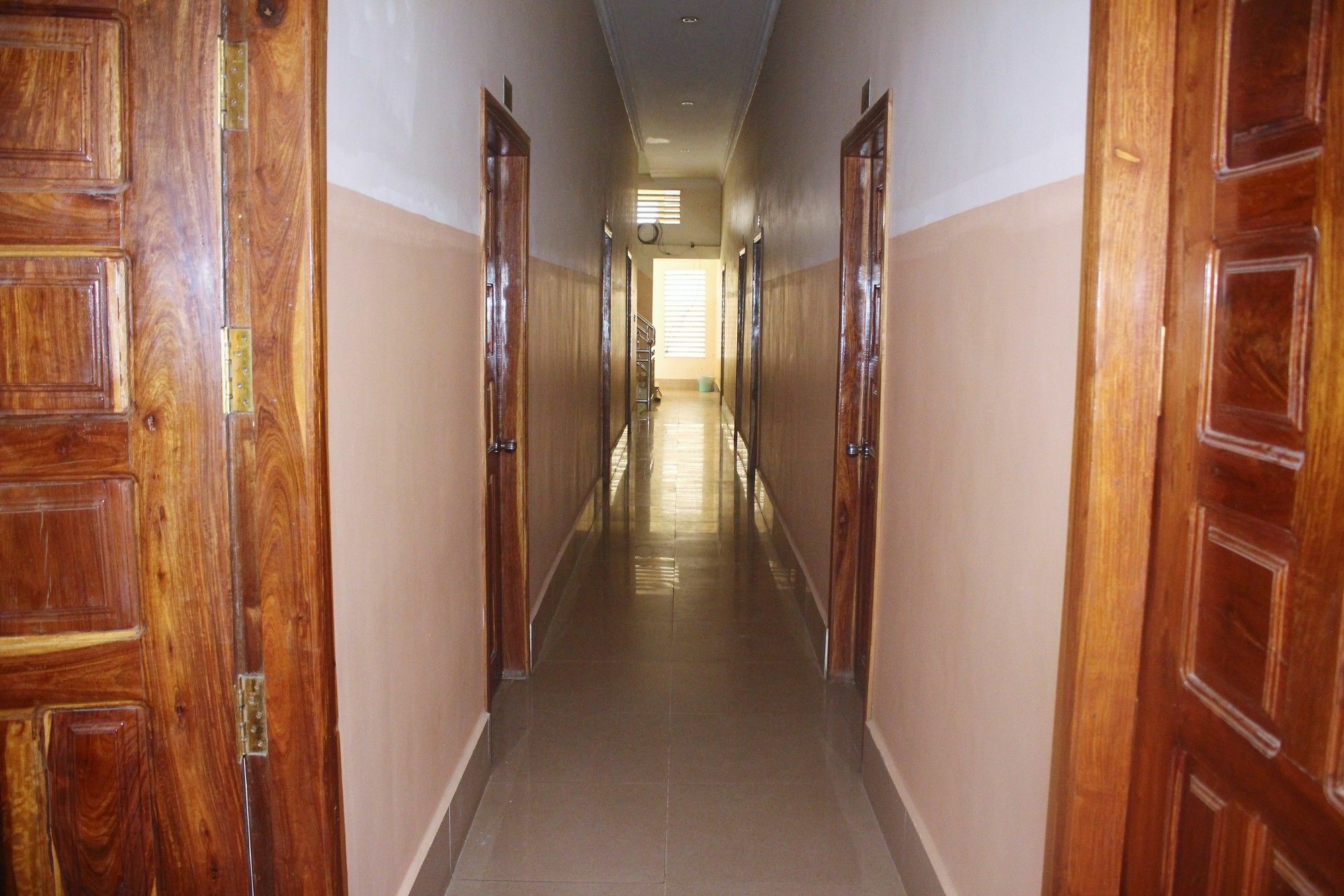 באטאמבנג Shang Hai Guesthouse מראה חיצוני תמונה